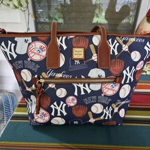 Dooney and Bourke Yankees MLB purse
